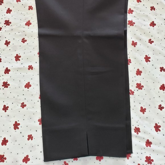NEW BLACK CAPRIS SIZE 10 - Picture 3 of 4